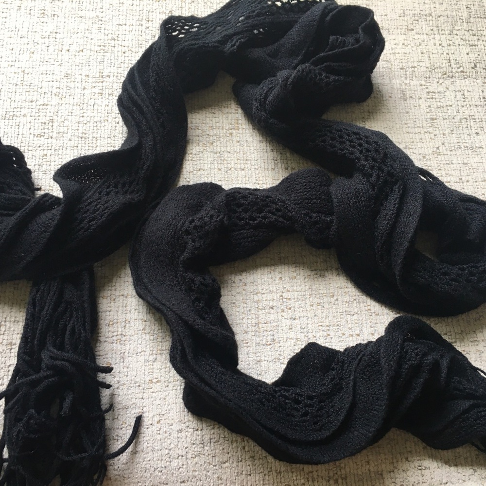 Black scarf